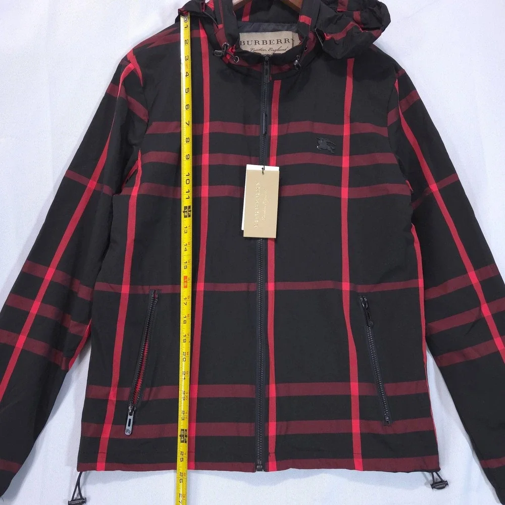 NWT Burberry Ecclestone Check Hooded Windbreaker Jacket Men M Knight Badge Red